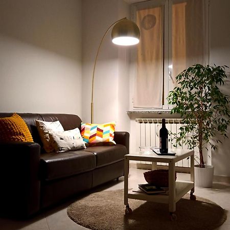 شقة A Casa Di Pizz - Bilocale Con Parcheggio Privato سافونا المظهر الخارجي الصورة